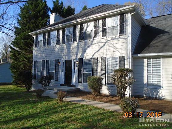3rd image of 148 Country Lake Dr