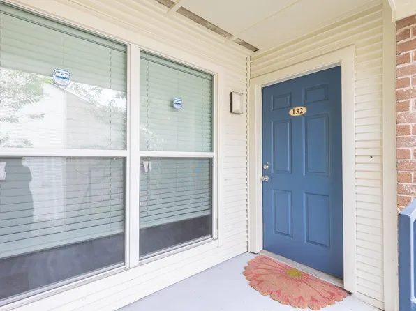 3900 Woodchase Dr APT 132, Houston, TX 77042