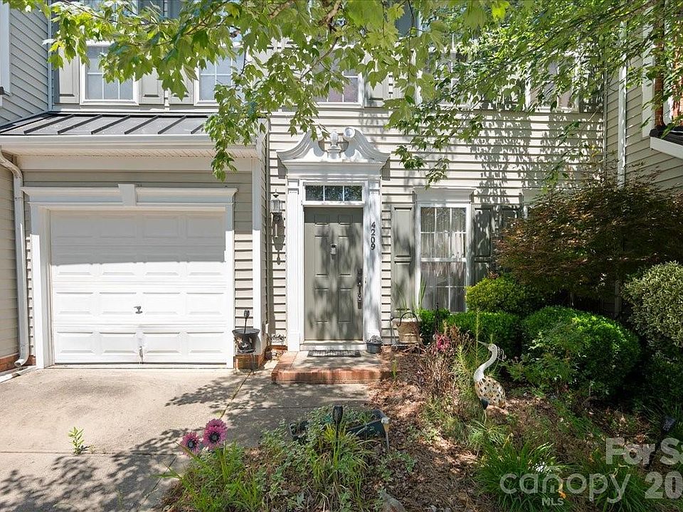 1st image of 4209 Piccadilly Ln
