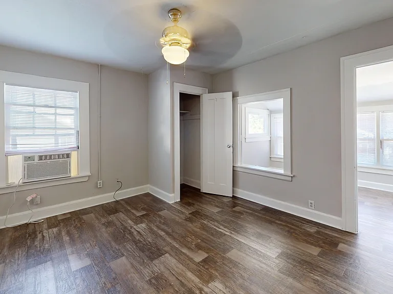 Vinoy - Living Room