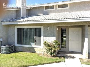 43741 8th St E APT 3, Lancaster, CA 93535