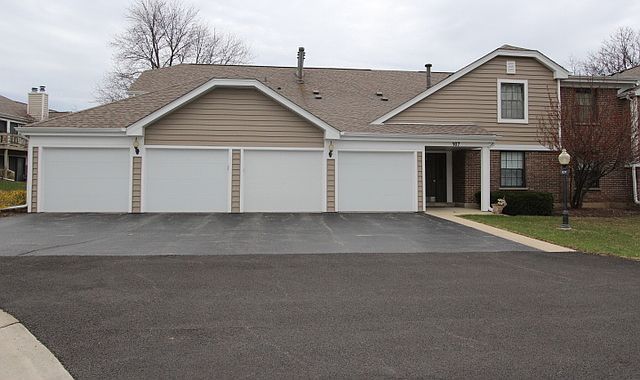1st image of 107 Sussex Cir Unit A1