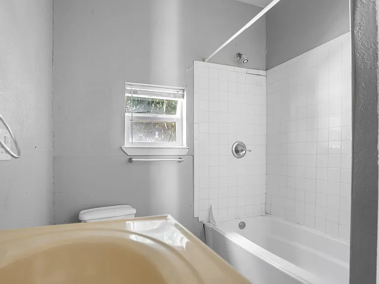 2107 Gorman Ave — Photo 15