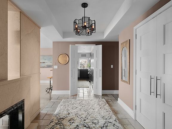 4th image of 150 E 77th St Penthouse Cd