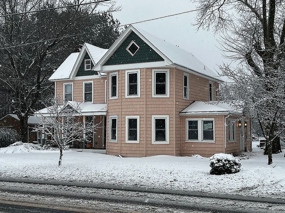 1st image of 28366 Clayton St