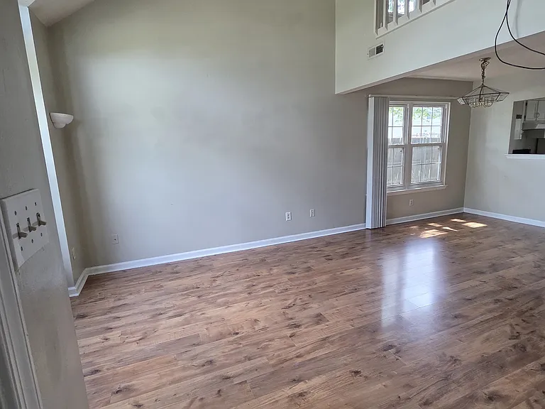 463 Wrenn Cir — Photo 4