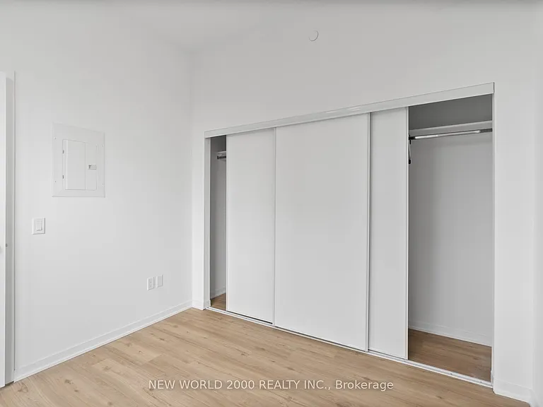 101 Roehampton Ave #3809 — Photo 24