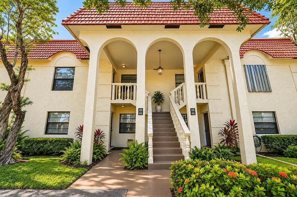 1st image of 134 S Cypress Rd #425-1