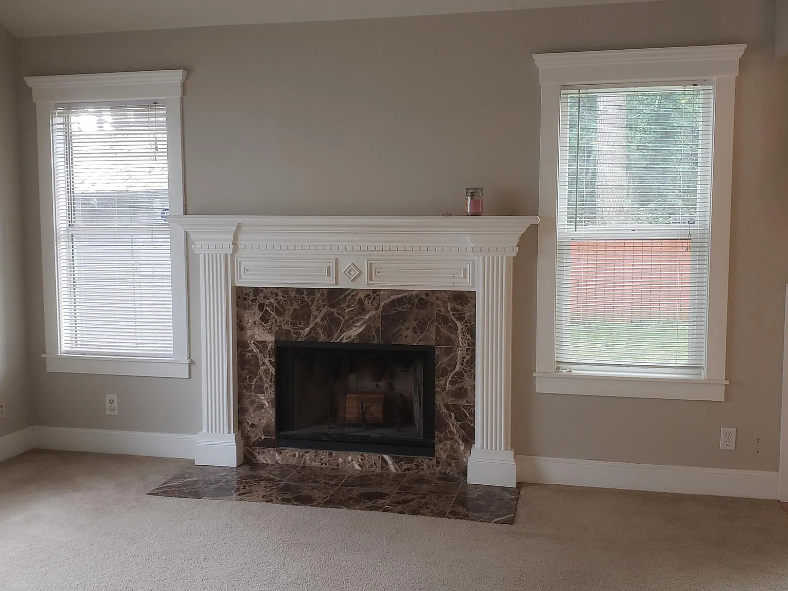 3 bed, 2.5 bath, 1581 sqft, $3,538 — Photo 3