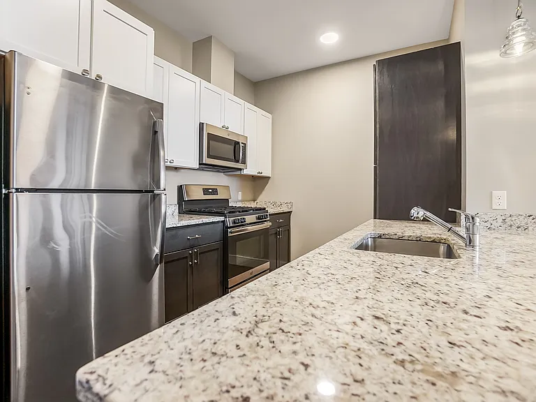 River Rock Residence — Photo 10
