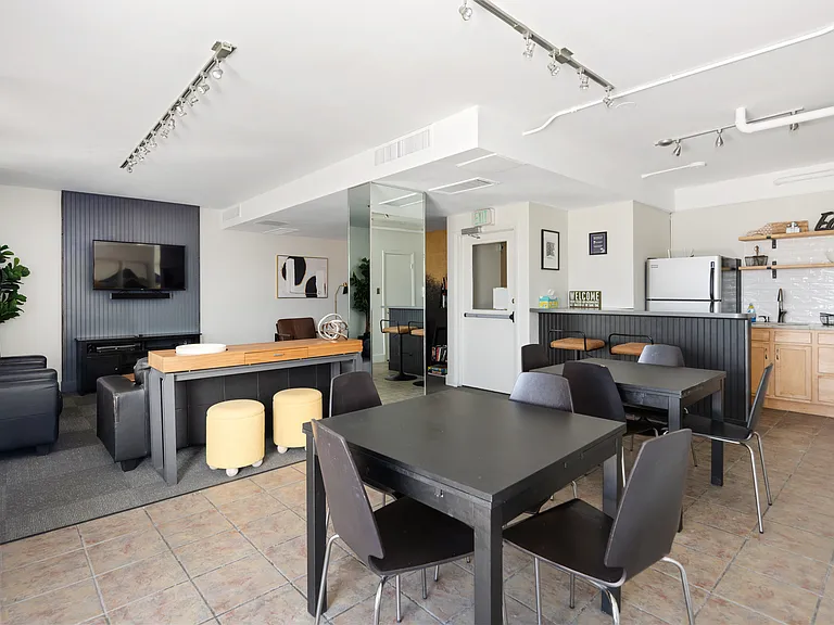 790 N Washington St #1210 — Photo 20