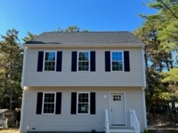 15 Cardinal Ave, Wareham, MA 02571