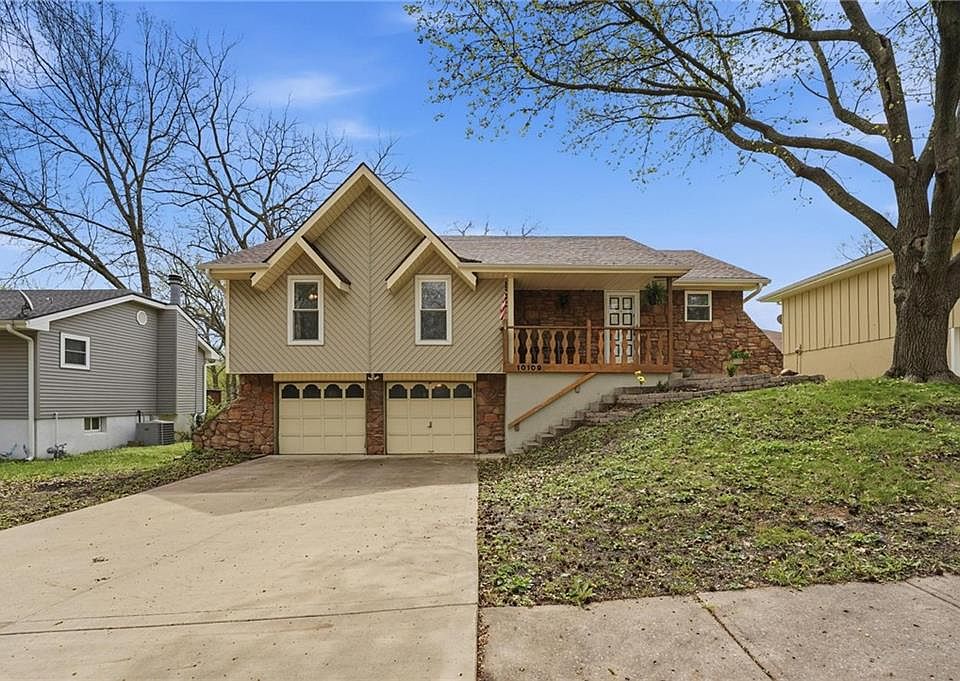 1st image of 10109 N McGee Ct
