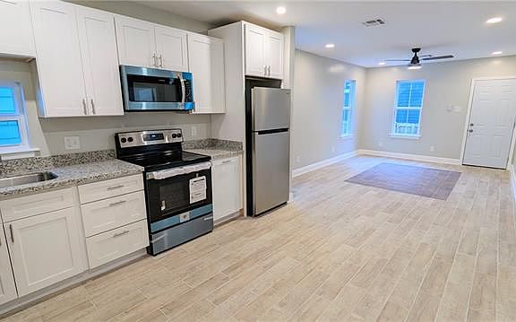 2nd image of 4227 Hollygrove St #C
