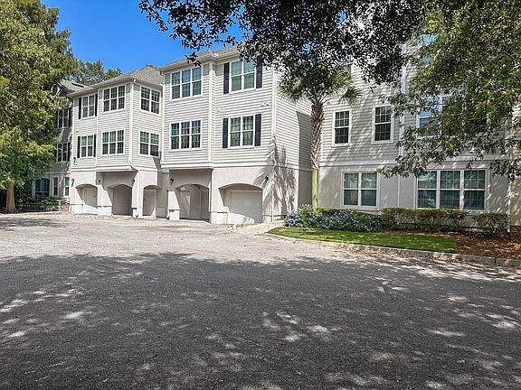 2nd image of 60 Fenwick Hall Aly APT 536