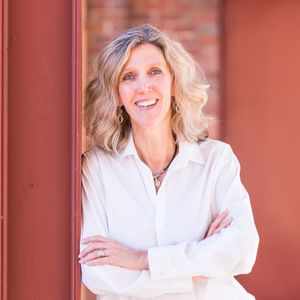 Anne Flater