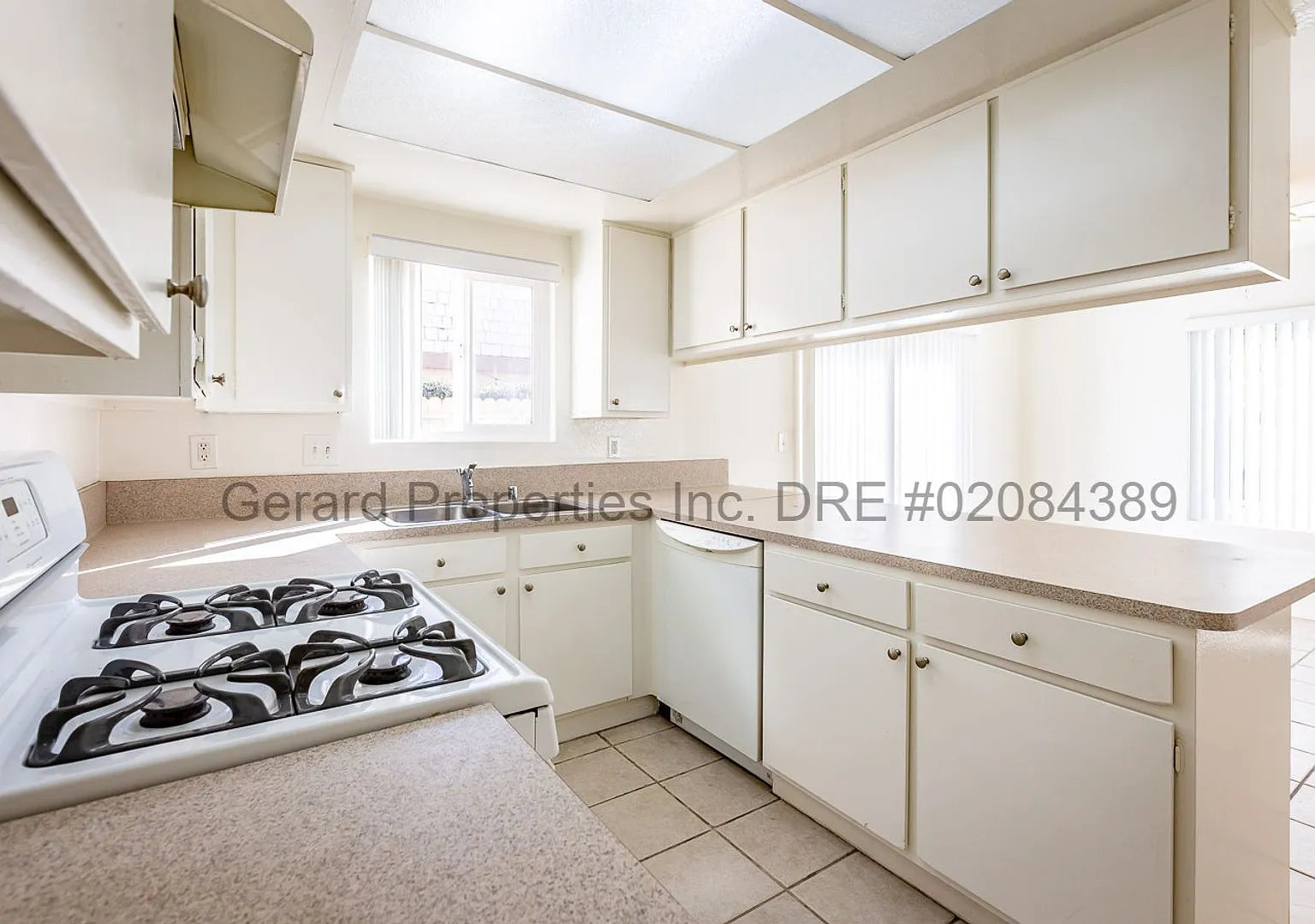 Huntington 1714 — Photo 3
