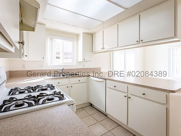 3rd image of 1714 Huntington St APT 1
