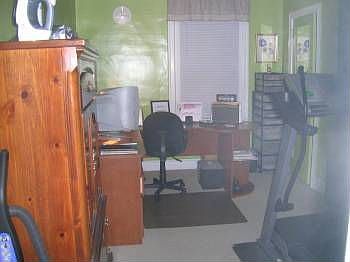 4th image of 6721 N Smedley St