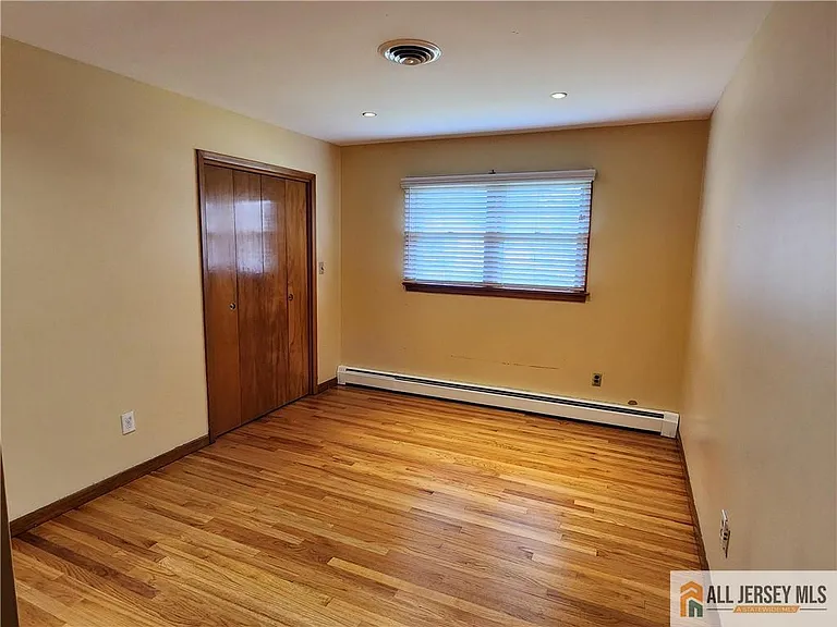 968 New Dover Rd — Photo 13