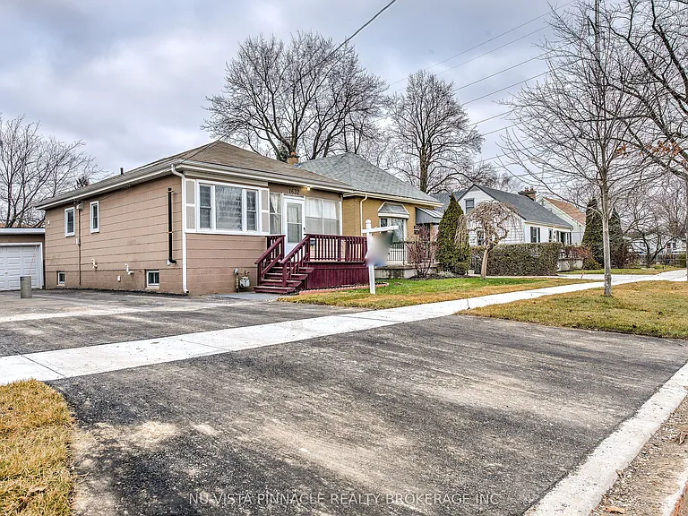 1632 Churchill Ave — Photo 5