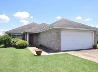 578 McDonald Dr, Wetumpka, AL 36092