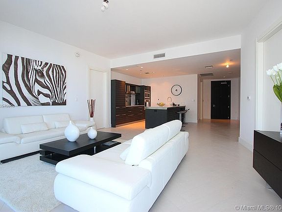 4th image of 200 Biscayne Blvd Way APT 4908