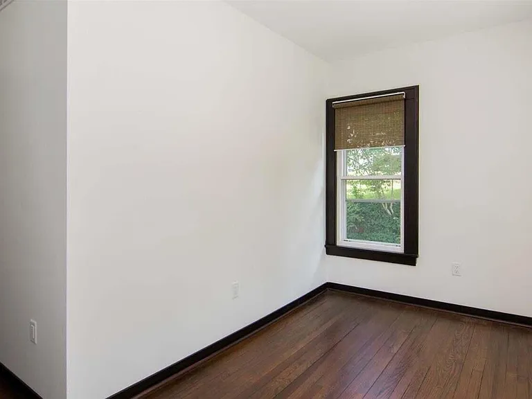 1435 Broadway St — Photo 20
