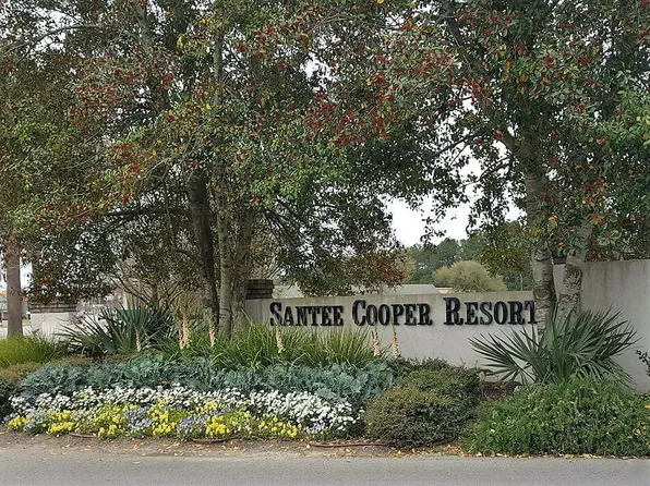 220 Broad River Dr, Santee, SC 29142