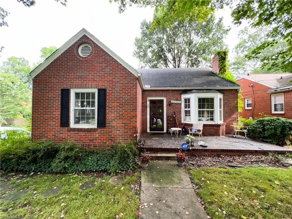 2622 Walker Ave, Greensboro, NC 27403