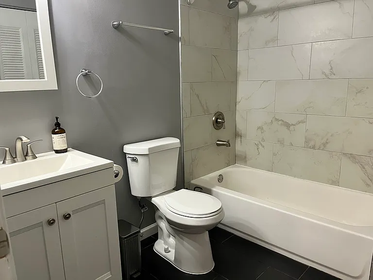 Upstairs shared bathroom