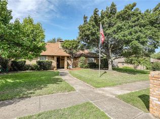 10196 Wandering Way St, Benbrook, TX 76126