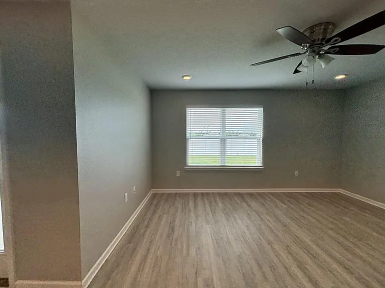 6359 Bellavia Ln — Photo 10