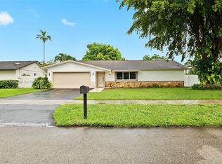 13481 SW 99th Ter, Miami, FL 33186