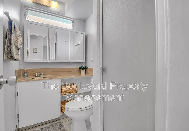 2575 Kuhio Ave #1001 — Photo 14