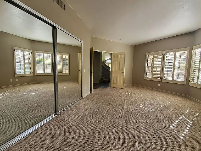2310 Vista Valley Ln — Photo 10