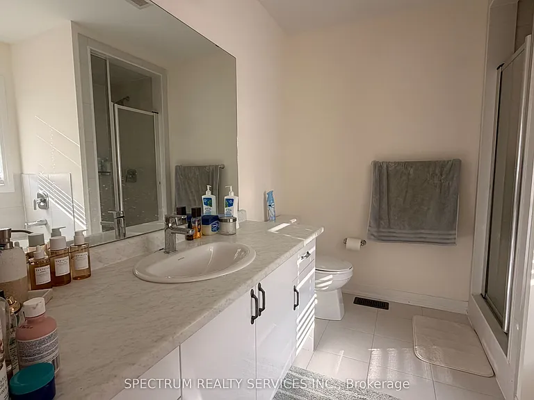 45 Dennis Ave — Photo 12