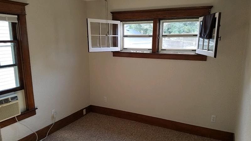 1108 S Wilson Ave, photo 16
