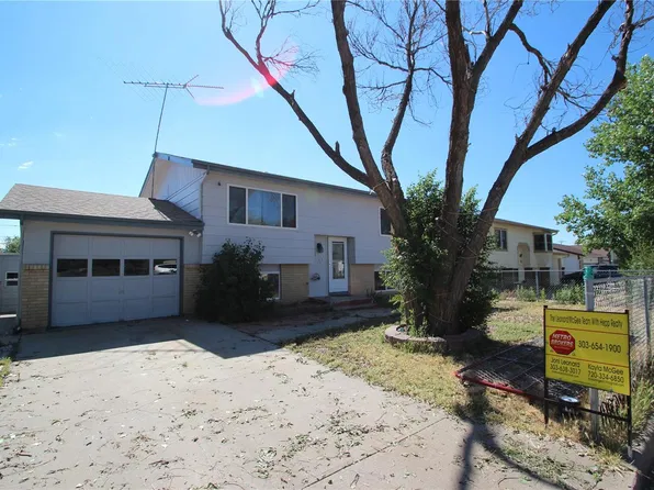 80 N Pine St, Keenesburg, CO 80643