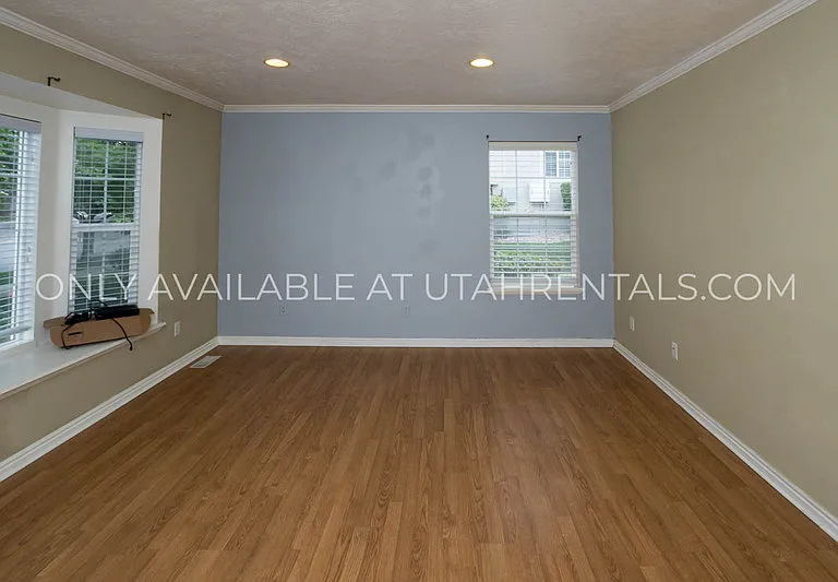 3111 W Davencourt Loop — Photo 2