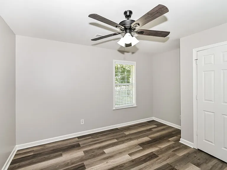 10594 Wyckford Dr — Photo 14