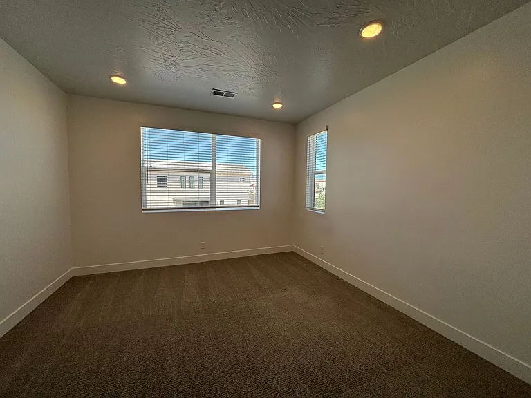 5801 S Garnet Dr #1201 — Photo 15