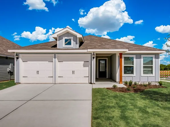 1300 Redpine Dr, Fort Worth, TX 76140