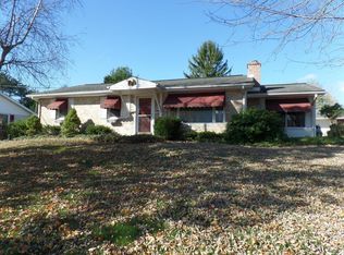 212 Clarks Valley Rd, Tower City, PA 17980