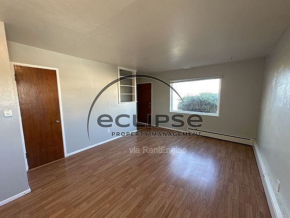 4th image of 1823 Gunnison Ave