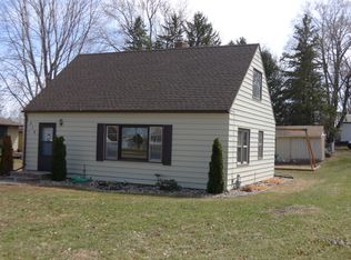 516 Division St E, Maple Lake, MN 55358