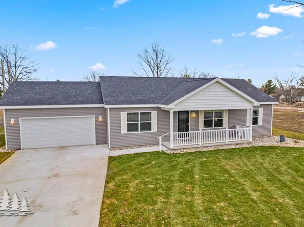3211 Jenson St, Lewiston, MI 49756