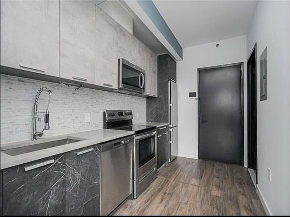 3rd image of 2733 E 12th St #5G