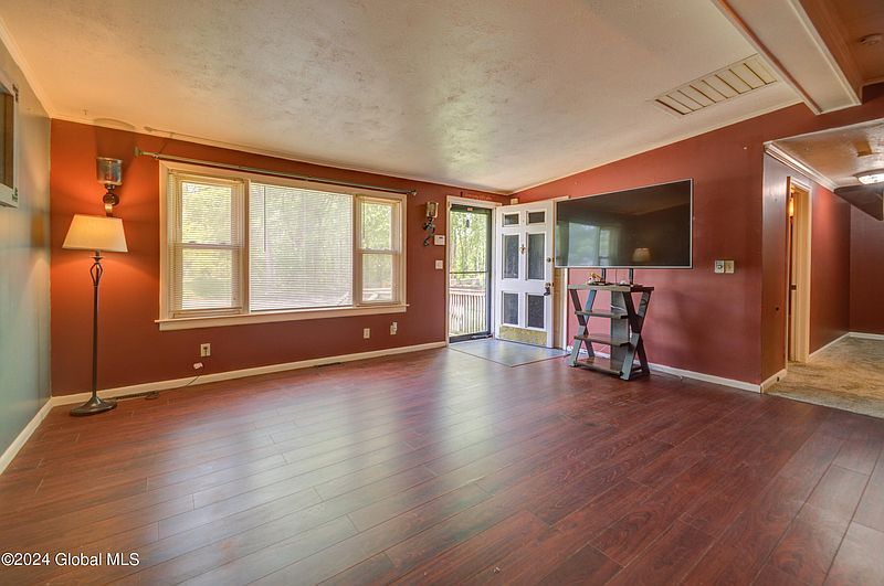 4th image of 3430 McDonald Avenue