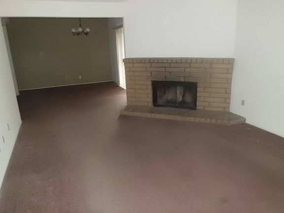 2nd image of 4900 Saddlerock Way